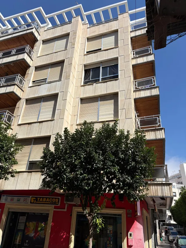Piso en Almeria Centro Ocupado. - foto 2
