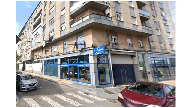 Piso de 3 dormitorios en Torrelavega — 2