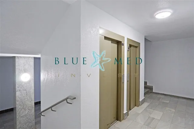 APARTAMENTO REFORMADO A 20 METROS DE LA PLAYA DE LA ISLA — 21