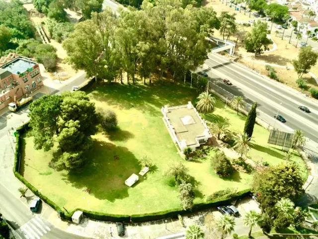 Parcela 220m² en venta - Marbella - foto 2