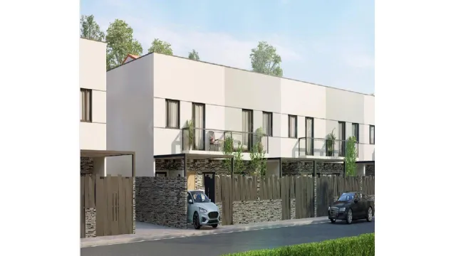 ADOSADOS CON PISCINA Y JARDÍN EN RÉGIMEN AUTOPROMOTOR EN OLI