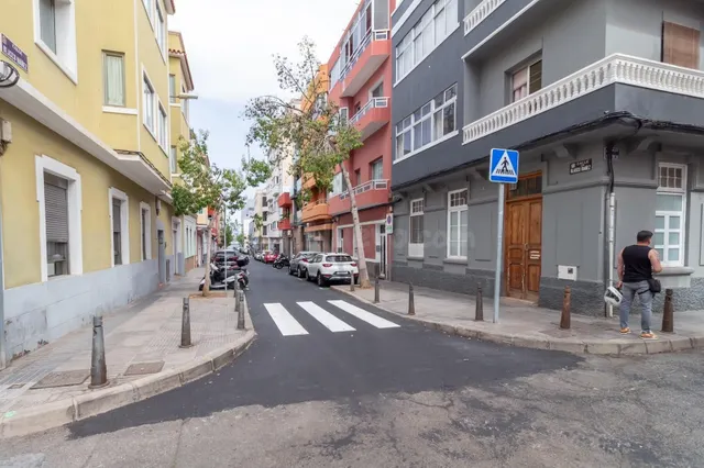 PISO EN ALCARAVANERAS