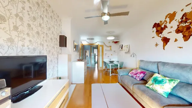 PISO DE RECIENTE CONSTRUCCIÓN CON AMPLIA TERRAZA, PISCINA, GARAJE Y TRASTERO — 3