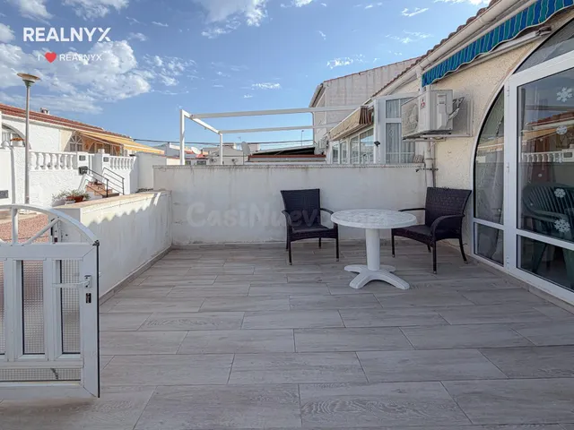 Oportunidad! Encantador Bungalow con excelente diseño + 2 Amplias terrazas para disfrutar (Sin Gastos de Comunidad) — 4
