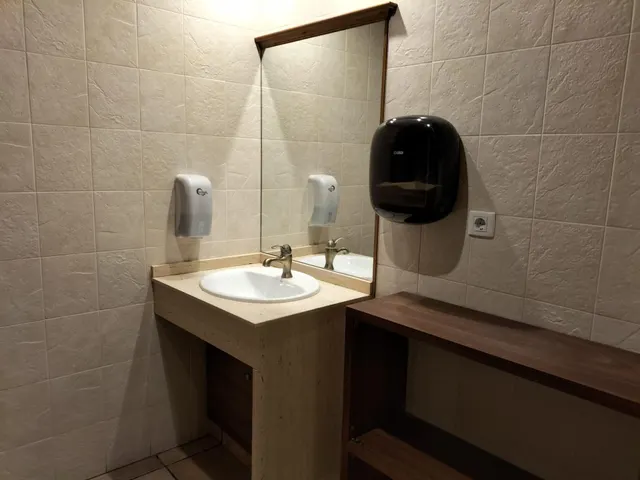 EN VENTA LOCAL COMERCIAL CON INQUILINOS — 29
