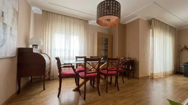 ¡amplia vivienda en pleno centro de Algeciras con plaza de garaje! — 7