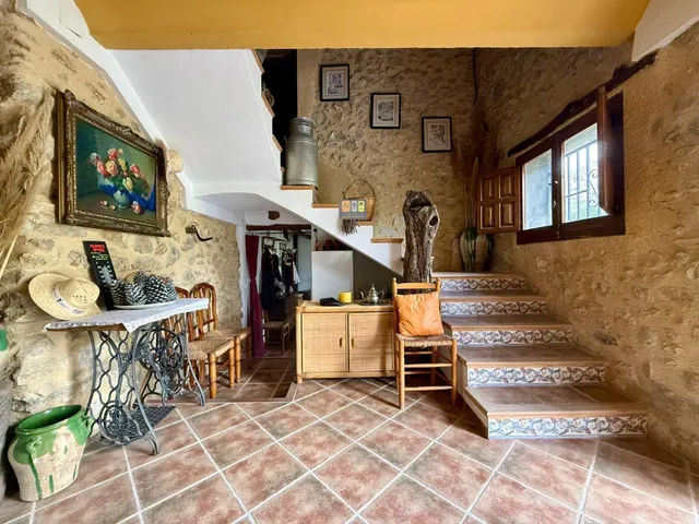 ESPECTACULAR FINCA RÚSTICA EN SELLA — 21