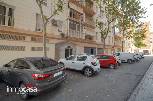 PISO PARA ENTRAR A VIVIR EN EL ZAIDÍN JUNTO AL METROPOLITANO — 35