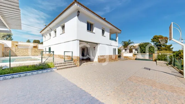 Casa o chalet independiente en Avenida del Rio Turia, Cumbre