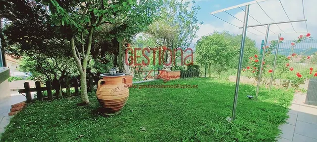 CHALET CON PISCINA PRIVADA. MERUELO. — 49
