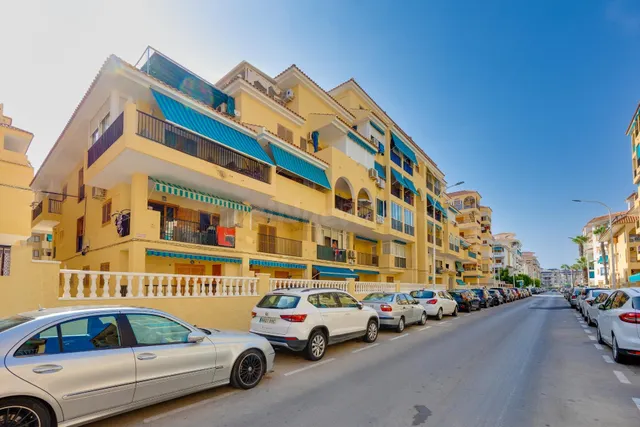 Planta baja de 2 dormitorios en Viñamar II con piscina, a 200 m de la Playa de La Mata — 33