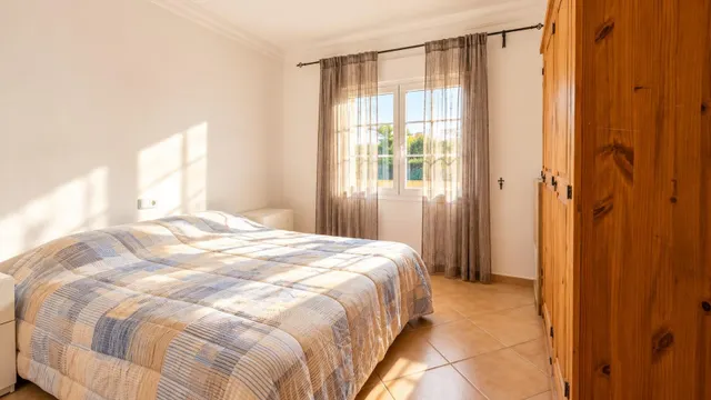 Encantadora casa de una sola planta con apartamento independiente en Bunyola — 23