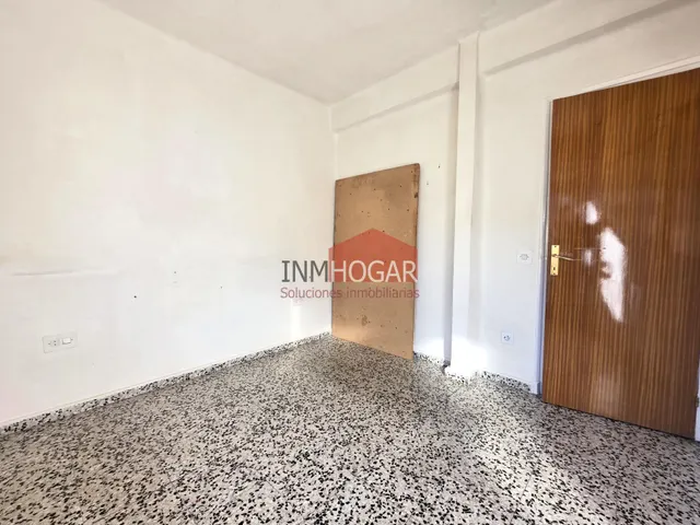 Amplia y luminosa vivienda en venta en la zona de san roque, Ávila — 15