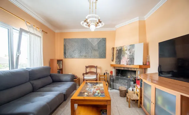 Chalet independiente en parcela esquinera de 515 m2 con gran garaje en Maravisa — 17