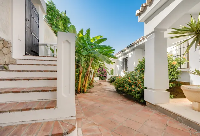 Chalet 5 habitaciones 571m² en venta - Marbella — 6
