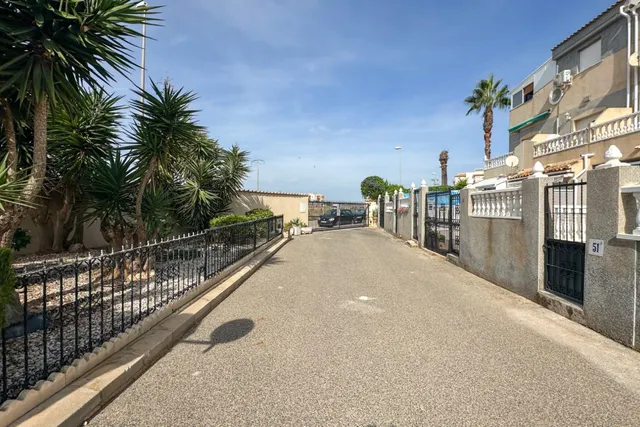 MAGNIFICA VIVIENDA ADOSADA CON PISCINA COMUNITARIA, IDONEA COMO VACACIONAL — 20