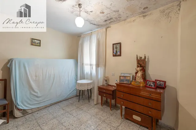 BONITA CASA PARA REFORMAR — 11