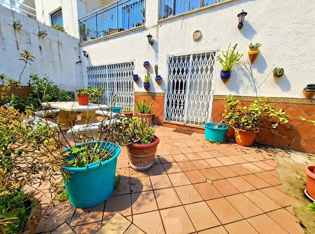Casa en el centro de Blanes con patio de 40 mts2 — 2
