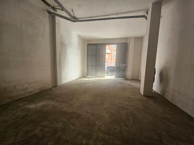 Amplio Local Comercial en Pardinyes, Lleida - foto 3