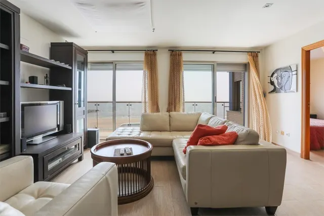 Extraordinaria Vivienda en Primera Línea de Playa de Los Loc