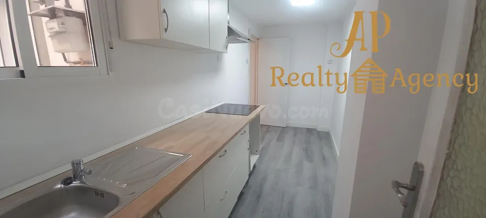 Piso exterior con balcón, trastero y posibilidad de 3 dormitorios en Elda