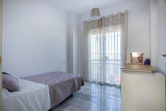 Vivienda adosada reformada, amplia y lista para entrar a vivir — 35