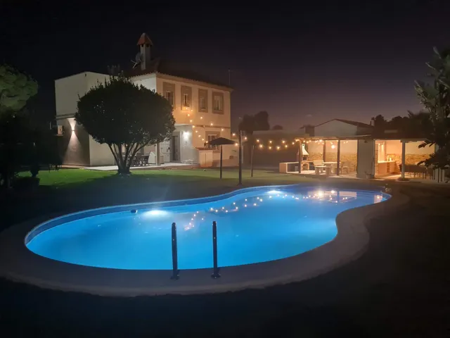 CHALET INDEPENDIENDIENTE EN PARCELA DE 1.450 M2, PISCINA Y AMPLIAS ZONAS EXTERIORES — 25