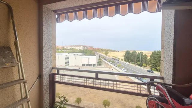 PISO VENTA SALAMANCA. Urbis te ofrece un piso en venta en la zona de Capuchinos-Glorieta-Ciudad Jardín, Salamanca. — 10