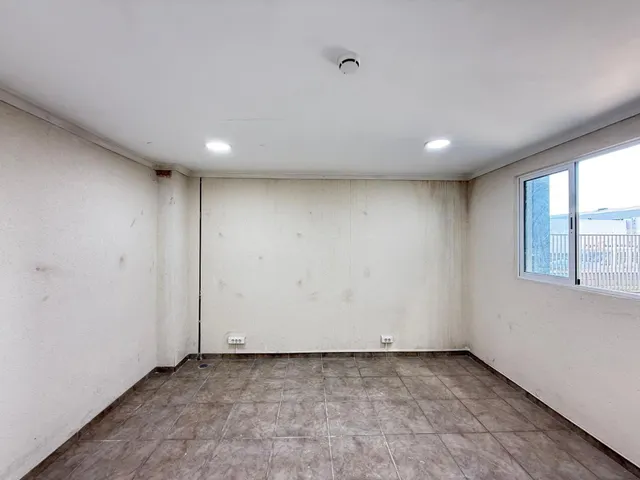 Nave Industrial en Alquiler de 330 m2 + 210 m2 de Patio | 540 m2 de Parcela — 13