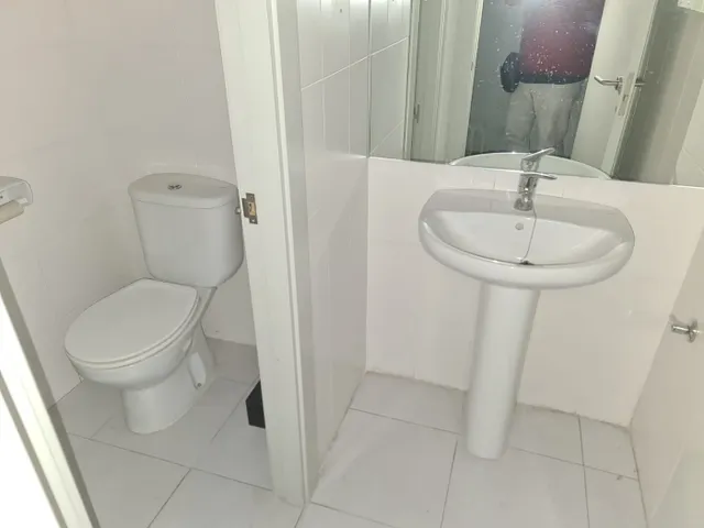 Locales en venta en la c/ Carmen de Valdemoro — 17