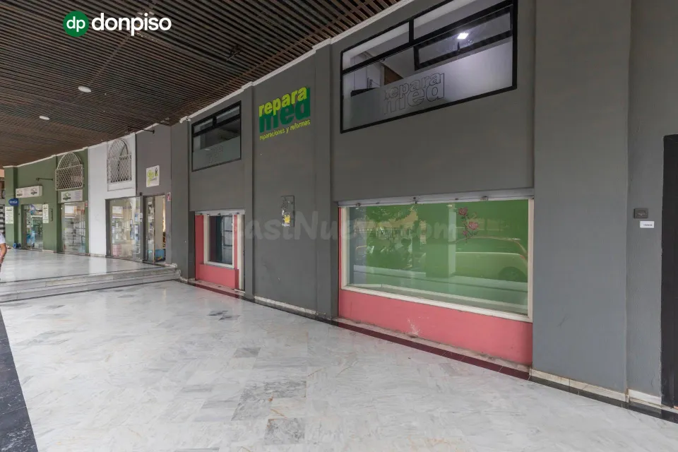 Local comercial en venta en calle agustina de aragón