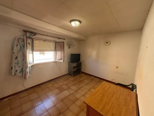 Casa de 194 m2 con 6 habitaciones y terraza en el centro de Bítem (Tortosa) — 16