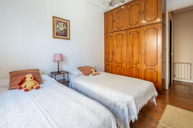 GROS. SE VENDE NUDA PROPIEDAD — 20
