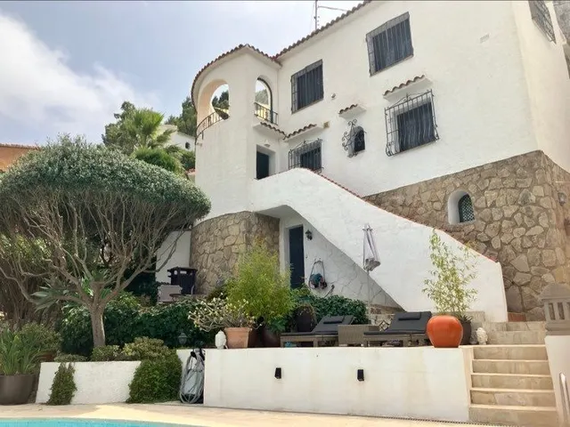 Villa 4 habitaciones en venta - Canuta — 50