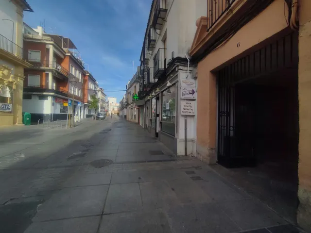 ESTUPENDO LOCAL EN REALEJO, MUCHAS OPCIONES DE NEGOCIO!!!