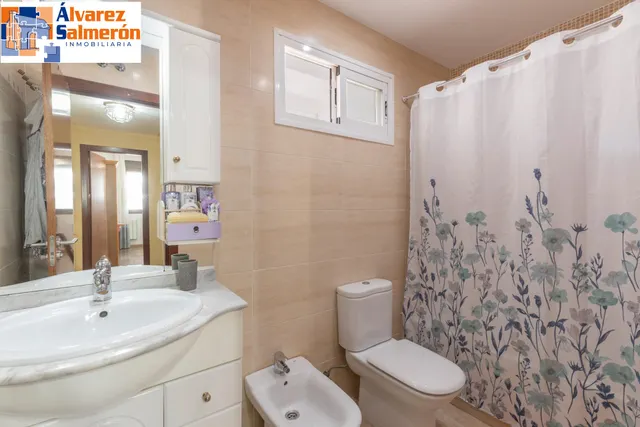 ¡EXCLUSIVA VIVIENDA UNIFAMILIAR CON PATIO PRIVADO EN ARMILLA! — 29