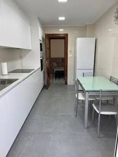 Acogedor Piso Reformado en Crevillent - Ideal para Familias — 3