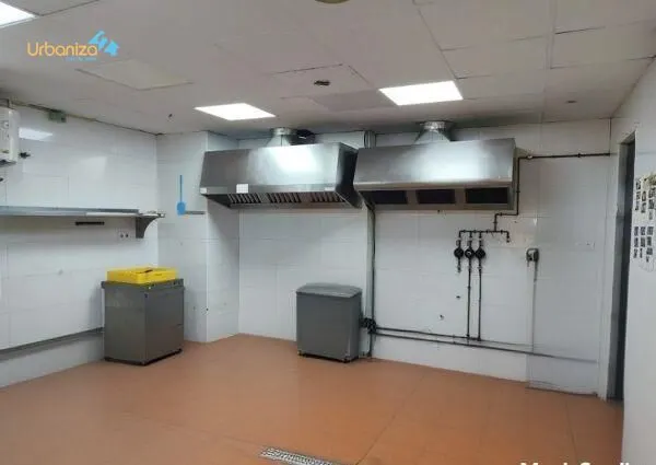 EXPECTACULAR LOCAL EN UNA DE LAS MEJORES AVENIDAS DE BADAJOZ PARA HACER REALIDAD ESE SUEÑO DE UN BUEN RESTAURANTE — 15