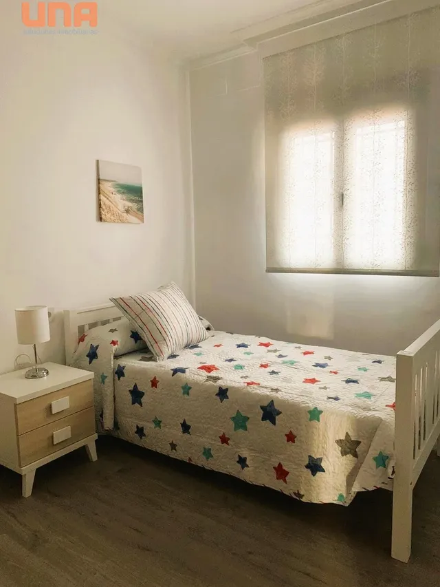 Piso en zona Levante — 12