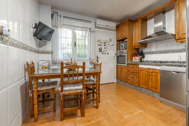 Magnífica casa unifamiliar de 4 dormitorios grandes en Otura — 10
