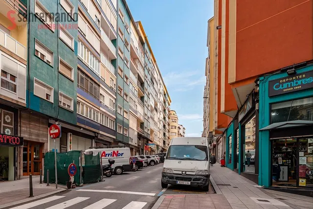 Piso en el centro de Santander con ascensor - foto 2