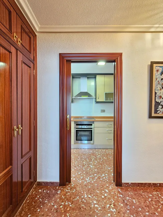 Piso de 3 dormitorios con terraza y garaje en San Vicente del Raspeig — 44