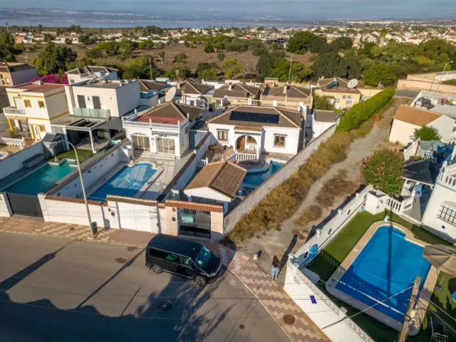 Villa 3 habitaciones en venta - La Siesta - El Salado - Torreta — 29