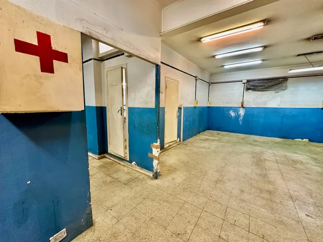 Loft industrial de 140 m2 para estudio creativo u oficina en Poblenou – 259.000 € — 36