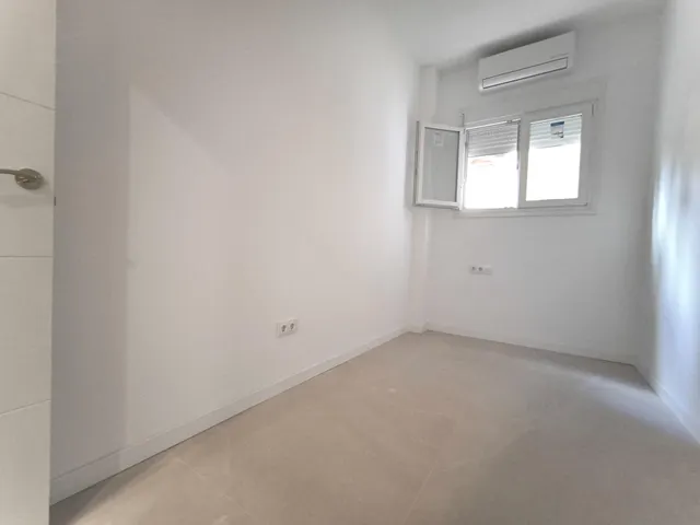 Piso de alquiler de 3 dormitorios a estrenar en Ciudad Aljarafe. — 16