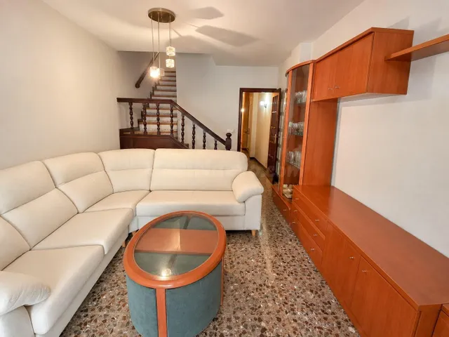 ¡AMPLIO PISO TRÍPLEX EN VENTA EN ALZIRA, ZONA DOCTOR FERRÁN! - foto 2