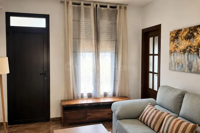 Acogedor apartamento amueblado en San Lorenzo, con piscina comunitaria y a pocos minutos del centro de Córdoba! — 3