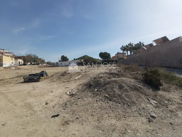INMOBILIARIA SAN JOSE VENDE TERRENO URBANIZABLE EN ZONA NIA  - foto 4