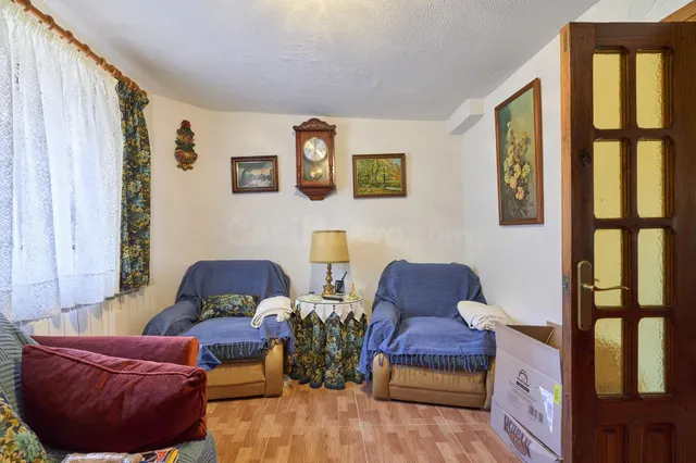 Casa con gran parcela y vivienda anexa en Navacarros, junto  - foto 3