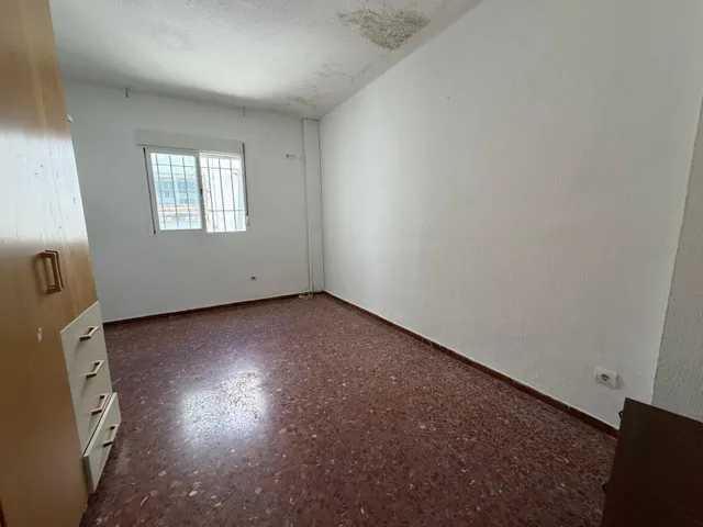 Amplio piso en alquiler en Plaza San Rafael, Córdoba — 21